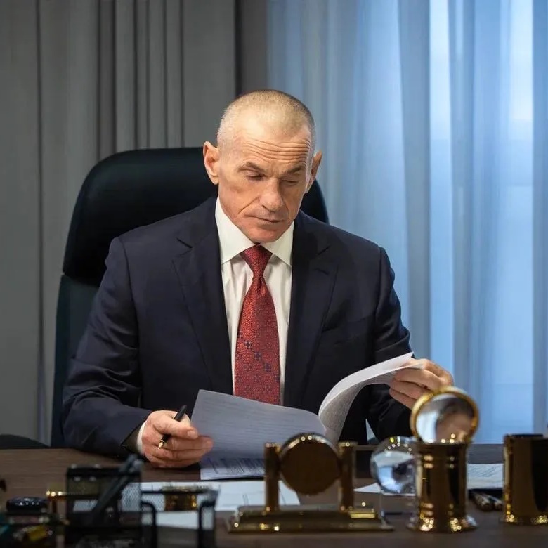 Юрий Иванов