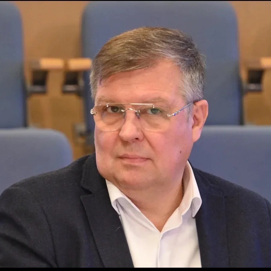МА ТЫНОВ